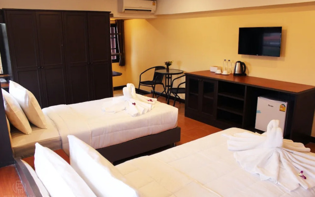 Rest at Ratchada Hotel