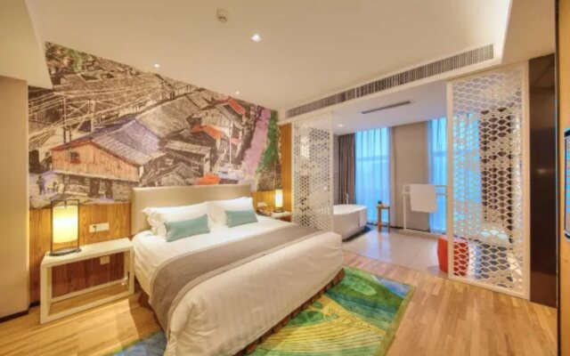 Ningbo New Eastern Zone Convention and Exhibition Center Maison New Century Hotel