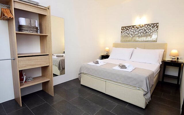 Lozna Residence 41533