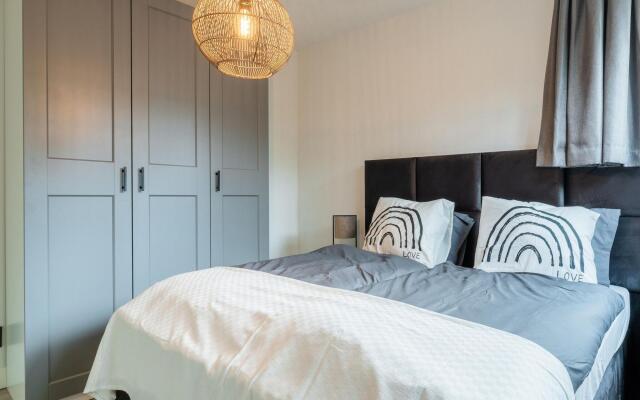 Cosy Holiday Home in Soesterberg With hot tub