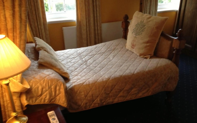 Ty Newydd Country Hotel