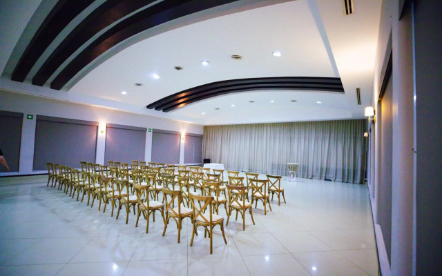 InHouse Select Hacienda Tres Rios
