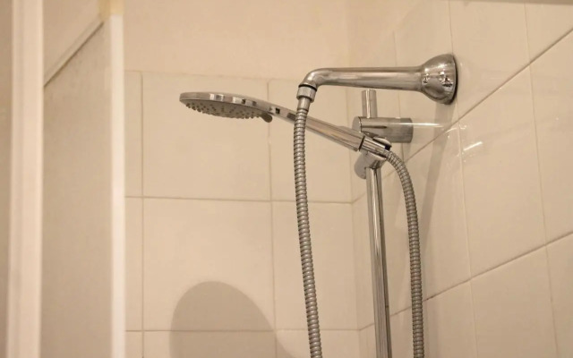 Basement Turati 3 -Consulates District