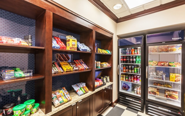 Hampton Inn & Suites Wixom