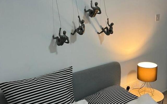 HESTIA: Downtown Nicosia studio with 1 double bed