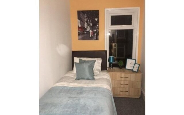 Townhouse @ Gresty Rd