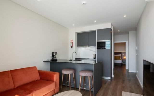 Monumental Plaza by Petit Hotels