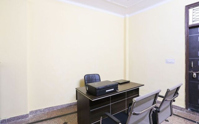 Spot on 61003 Kailash Dham