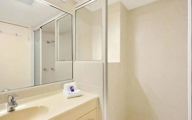 Surfers Beach Holiday Apartments
