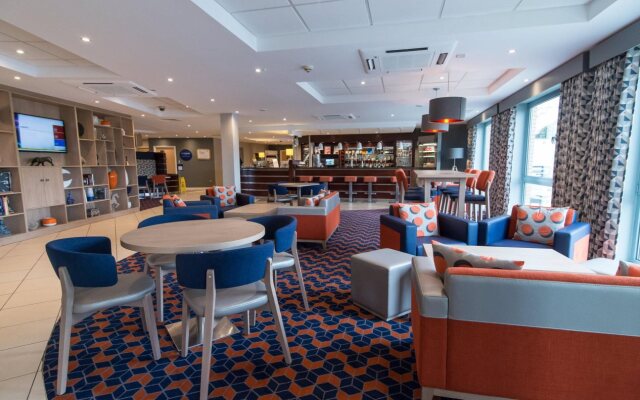 Holiday Inn Express Dunfermline by IHG