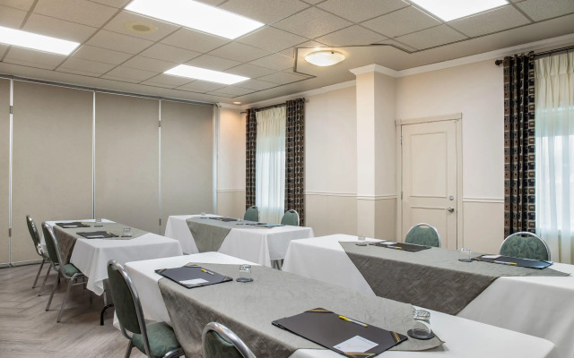 Days Inn by Wyndham Berthierville