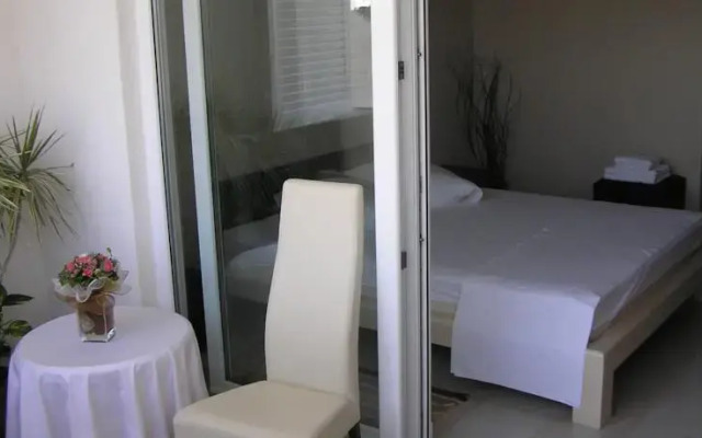Room Ana's