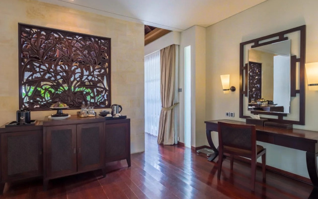 The Royal Santrian Serenity Villas By The Sea