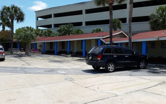 Sun-n-Sands Motel