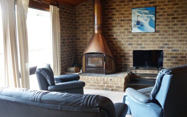 Bundilla 3 - Lake views from the Balcony