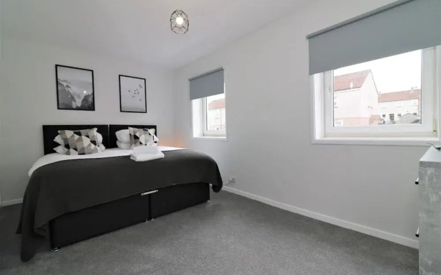 Caldercruix House - Airdrie