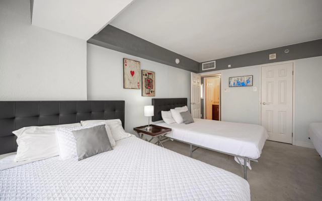 Stay Together Suites 1BD1BA Apartment