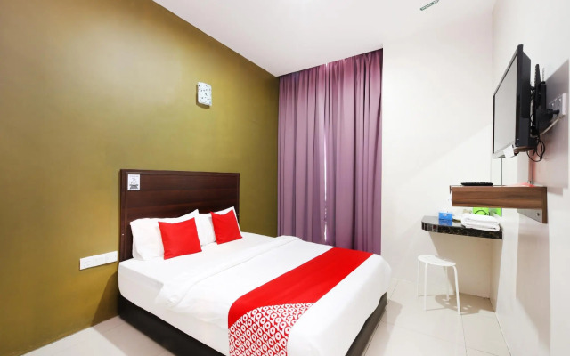 OYO 709 Tgl Hotel