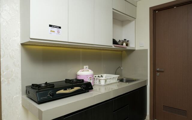 Comfy 2BR Puri Orchard Apartment