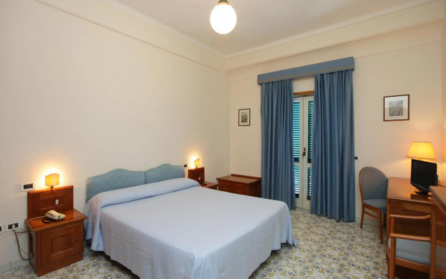 Hotel Mega Mare