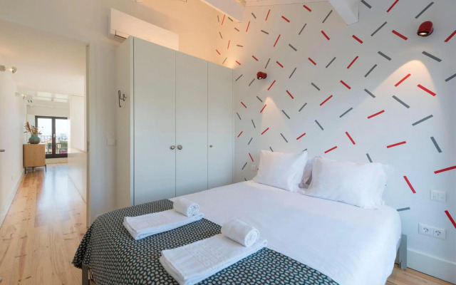 Boavista Penthouse w/ 2 Balconies & AC by LovelyStay