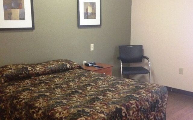 Inland Suites Elvis
