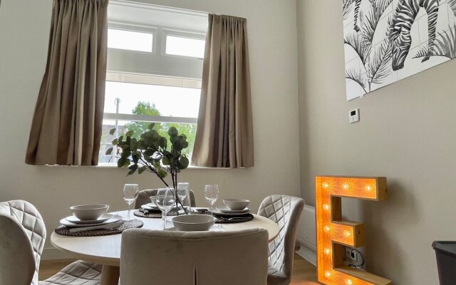 Serviced 2BR Apartments in Utrecht