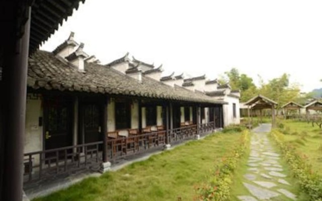 Xidi Travel Lodge