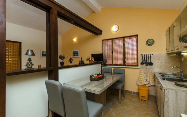 Georgi - 200 m From sea - SA2 Oranz