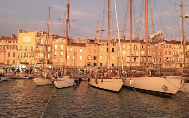 Beautiful Apartment in La Croix Valmer With Balcony