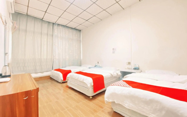 Zhongshan Hotel (Guangdong Pharmaceutical College Zhongshan Campus Store)