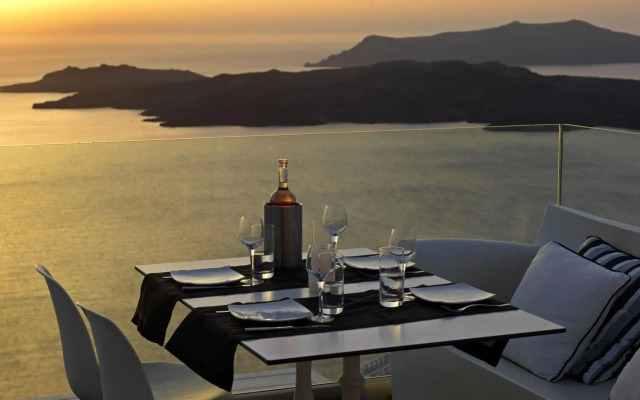 Lilium Hotel