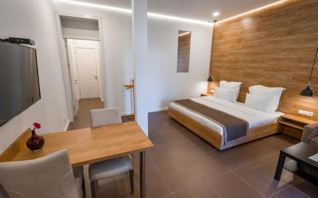 Luxury Apartments on Central Avenue