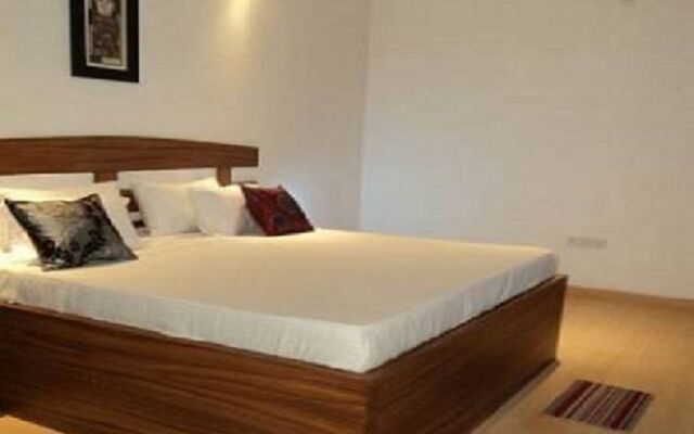 Maple Leaf Hotel