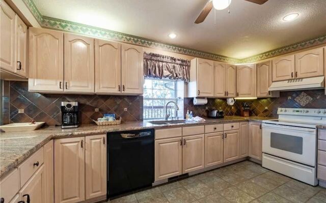 Alpine Oasis - Three Bedroom Cabin