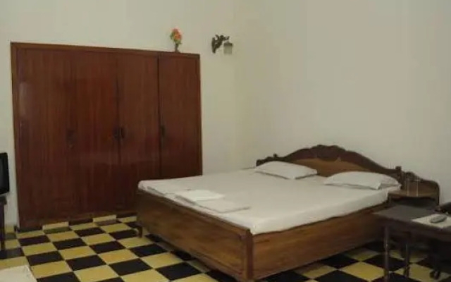Hotel Sai Palace