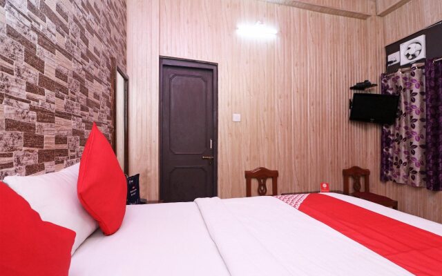 Hotel Anuradha Palace