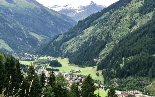 MONDI Schiefe Alm Gastein