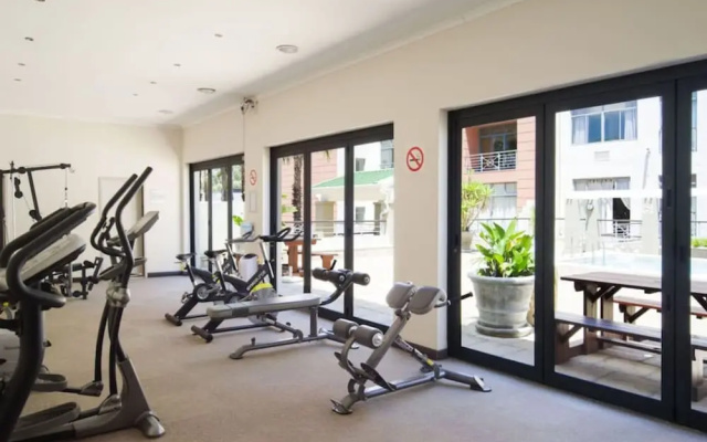 Refined City Living Sunny Pool Gym Facilities