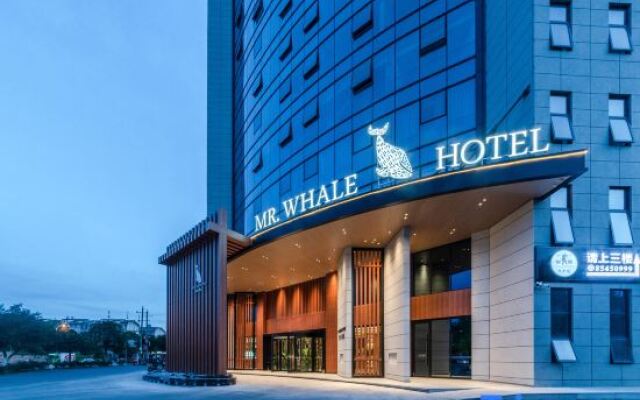 Mr. Whale Hotel