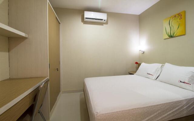 RedDoorz Near Senopati