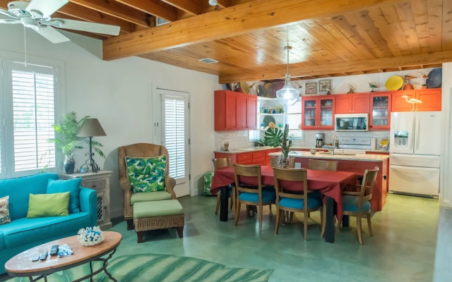 The Hideaway 4 Bedroom Condo