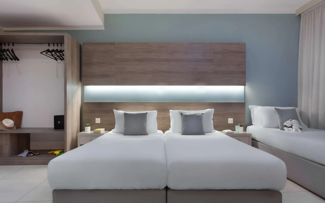 115 The Strand Hotel by NEU Collective