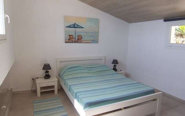 YVETTE MINI-VILLA - FACING THE SEA Apartment 2