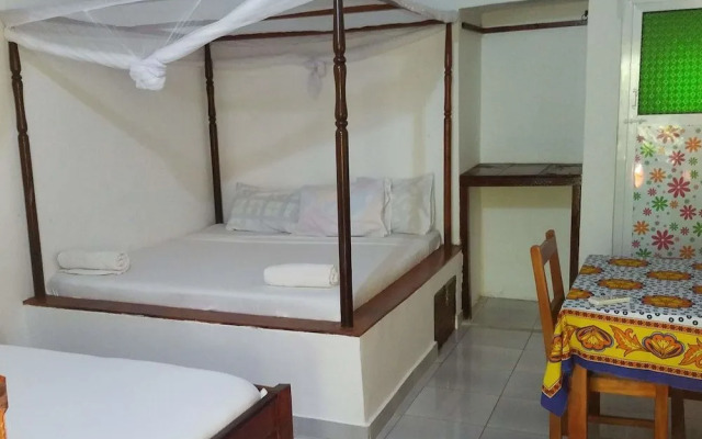 Baraka Aquarium Bungalows
