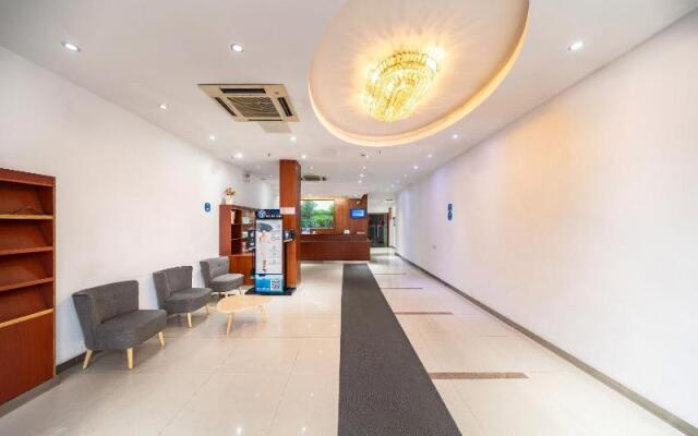 Hanting Hotel Shanghai Lujiazui Zhangyang Road