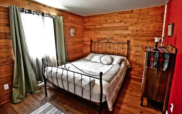 Le Domaine Adstock