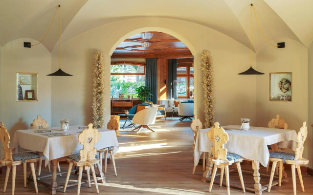 Franceschi Park Hotel