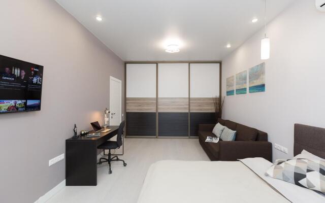 Азбука на Верхнеторговой площади 4