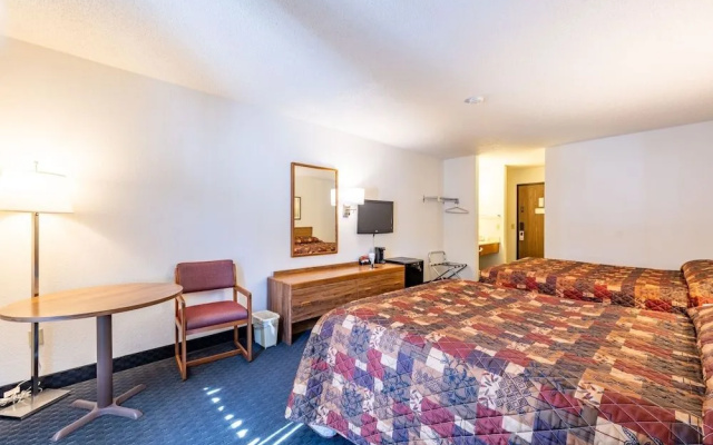 Boulder Junction Motor Lodge